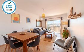 B73 - Luz Sun Holiday Apartment