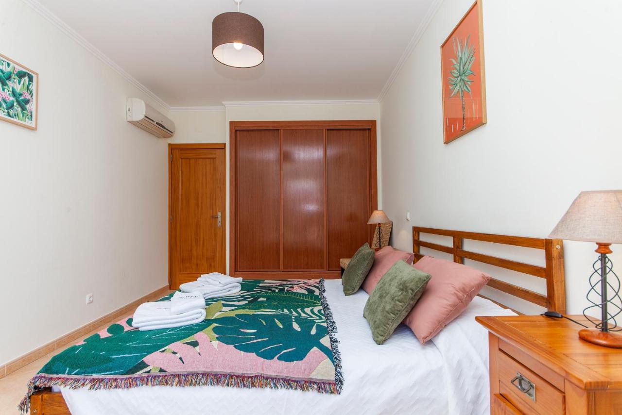 B73 - Luz Sun Holiday Apartment Lagos Esterno foto