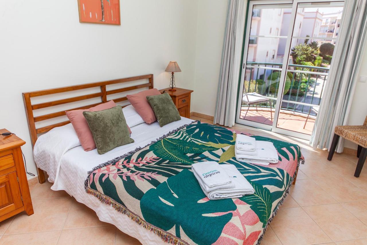 B73 - Luz Sun Holiday Apartment Lagos Esterno foto