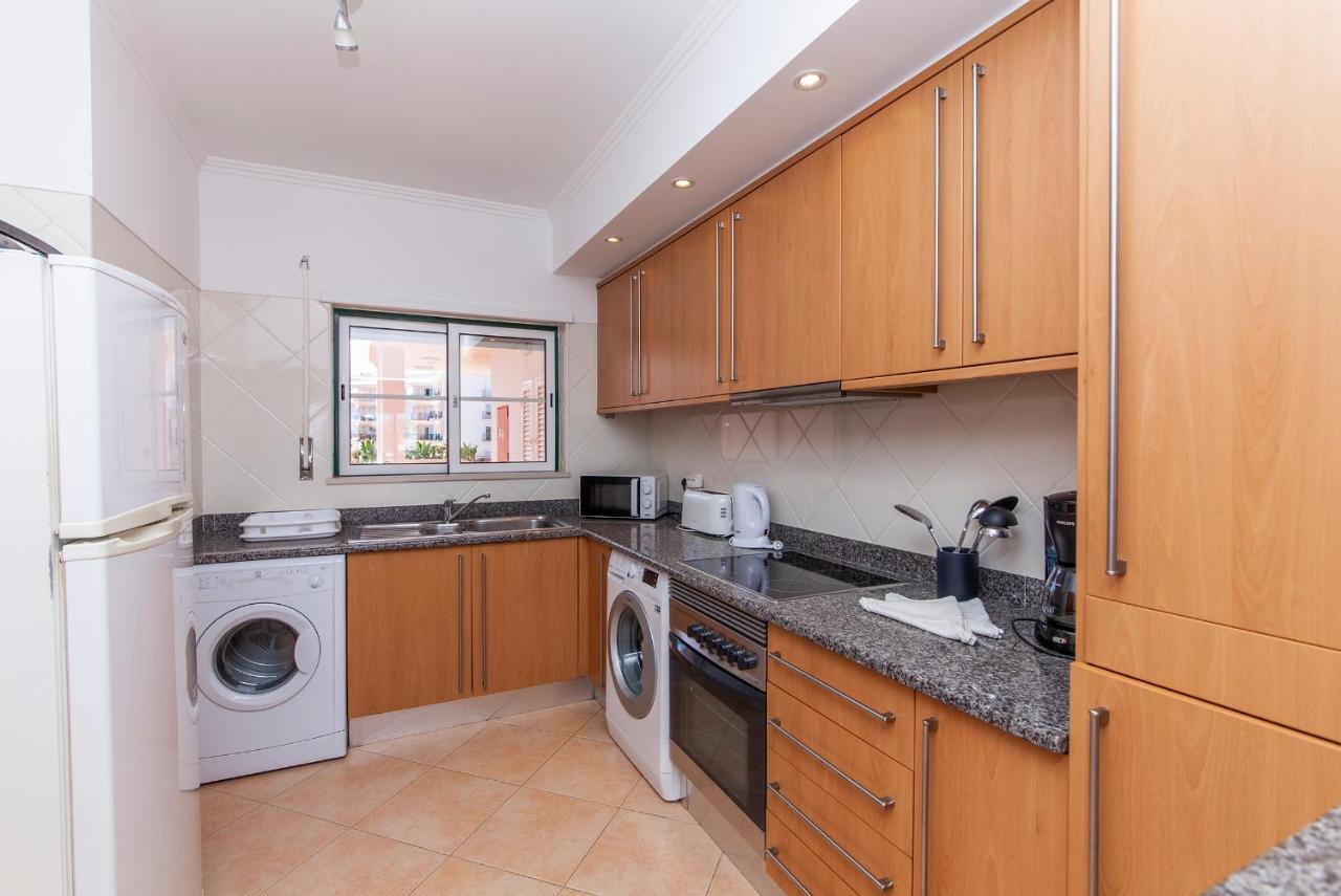 B73 - Luz Sun Holiday Apartment Lagos Esterno foto