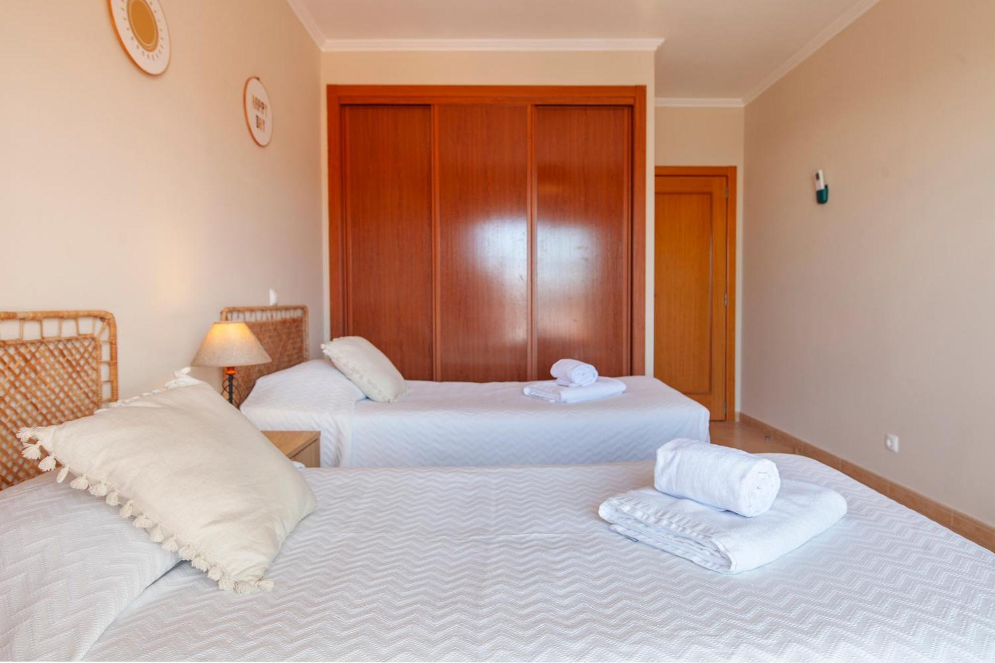 B73 - Luz Sun Holiday Apartment Lagos Esterno foto